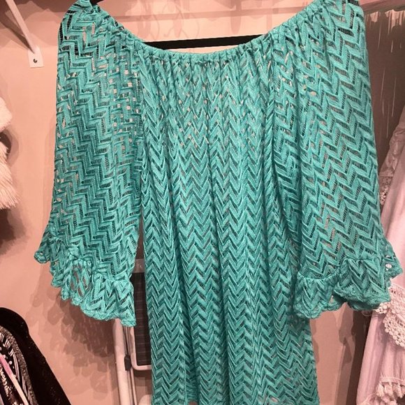 Woman's Shell - Picture 1 of 1